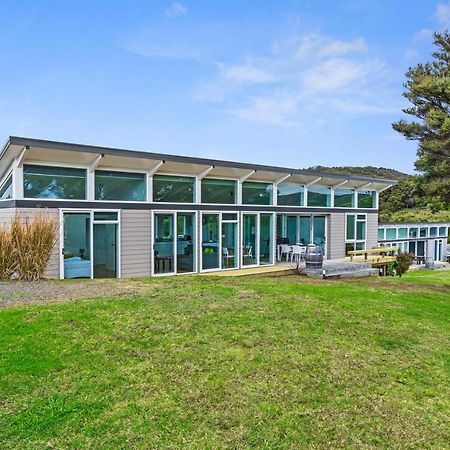 Paroa Bay Chalets - Te Whare Tui ラッセル エクステリア 写真