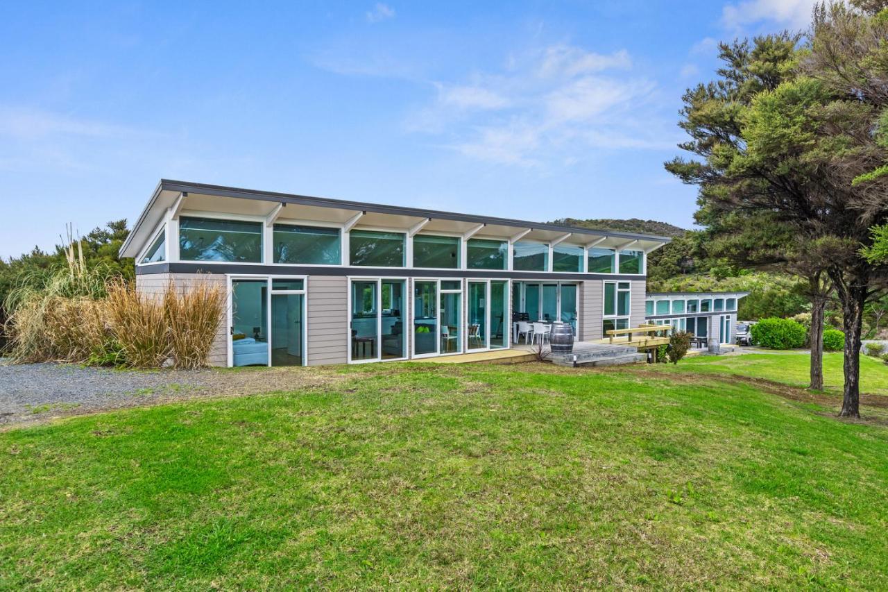 Paroa Bay Chalets - Te Whare Tui ラッセル エクステリア 写真