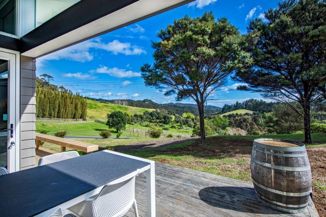 Paroa Bay Chalets - Te Whare Tui ラッセル エクステリア 写真