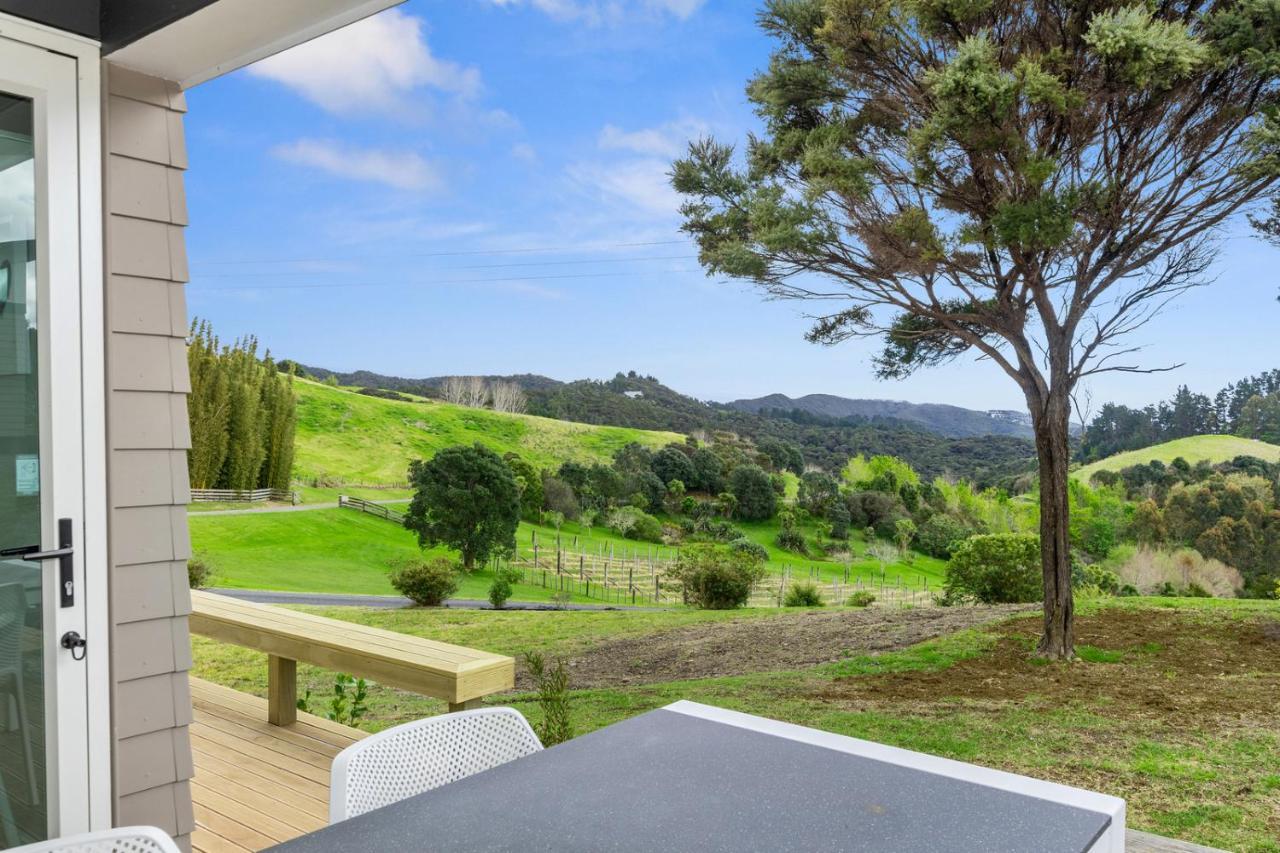 Paroa Bay Chalets - Te Whare Tui ラッセル エクステリア 写真