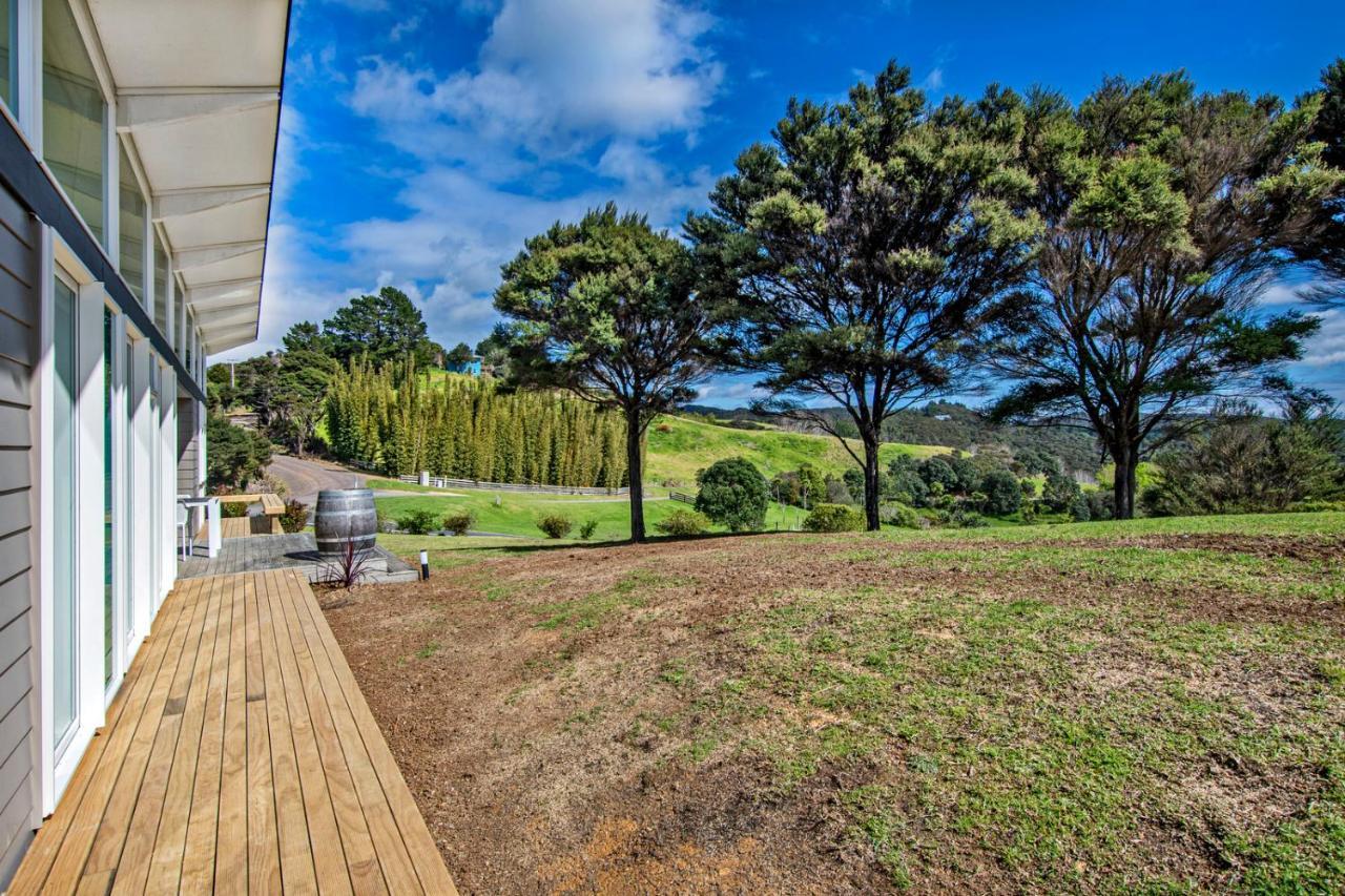 Paroa Bay Chalets - Te Whare Tui ラッセル エクステリア 写真